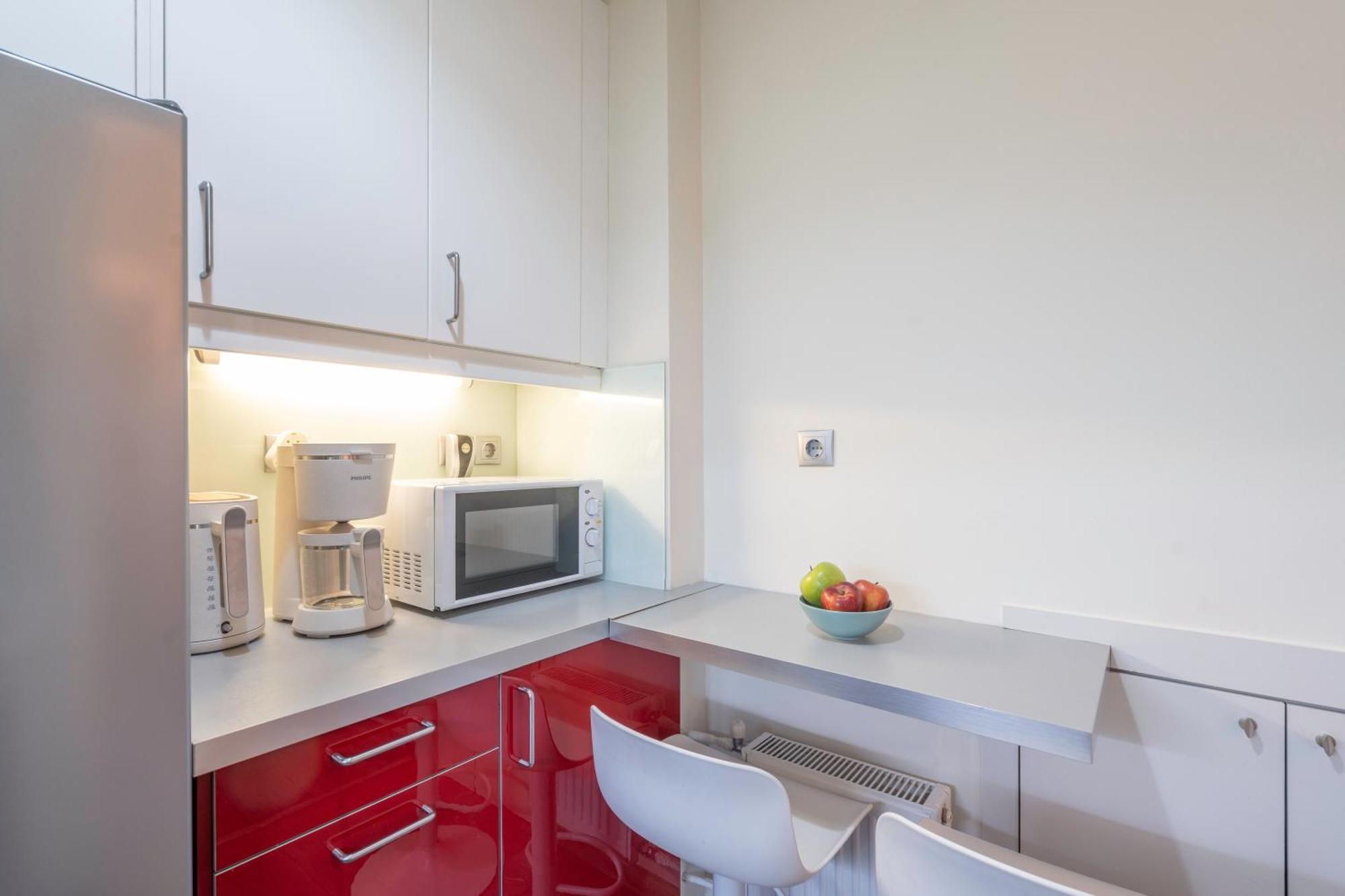 City Oasis: Newly Renovated 2Br Apt In City Center เอเธนส์ ภายนอก รูปภาพ